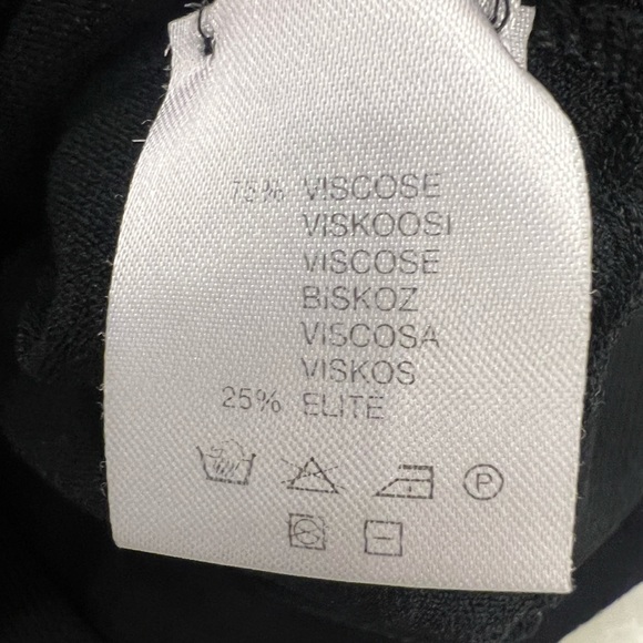 Burberry Open Shoulder Sweater - Black Small